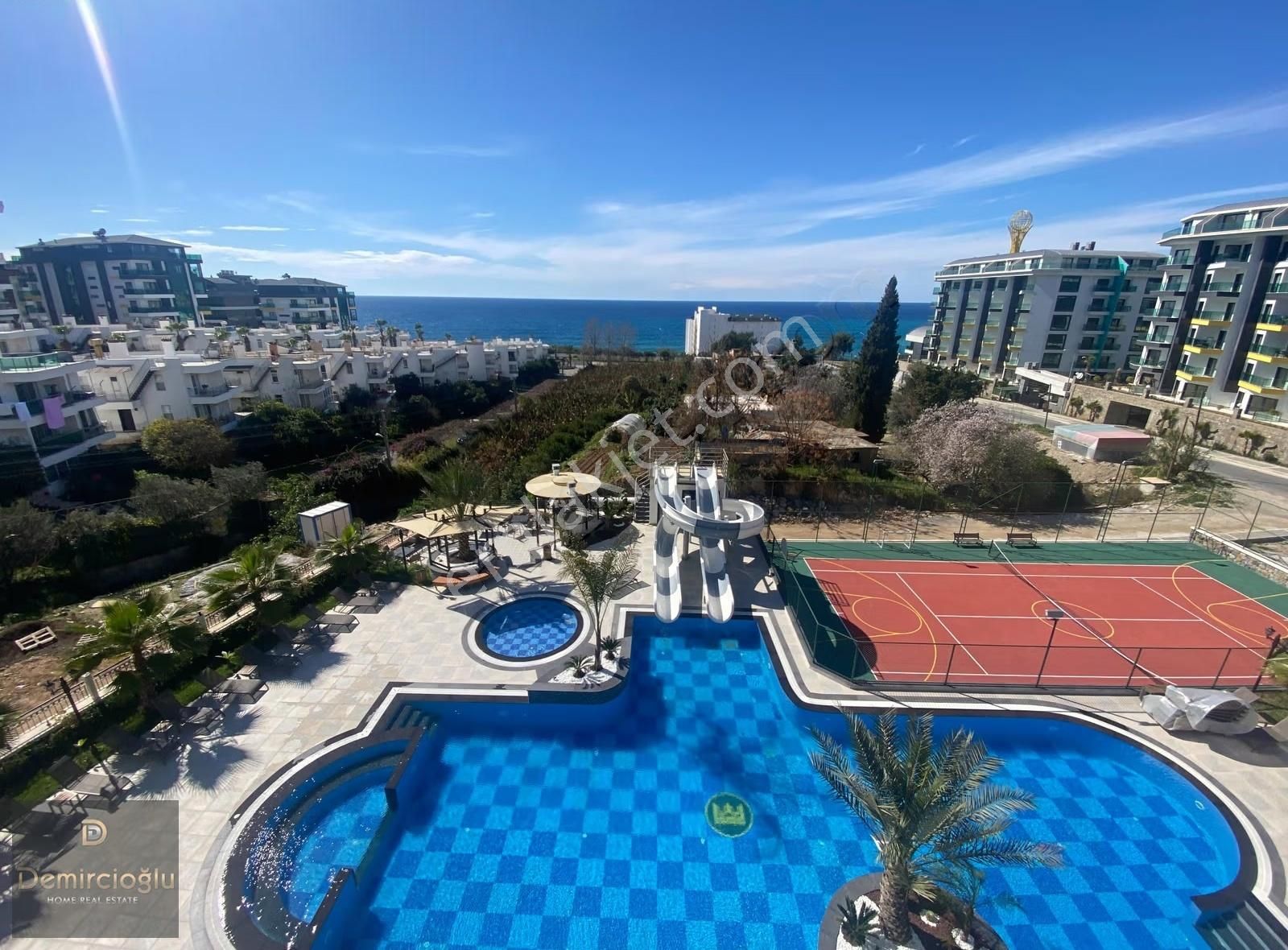 Alanya Kargıcakta Rezidans Konseptinde Manzaralı Kiralık 2+1