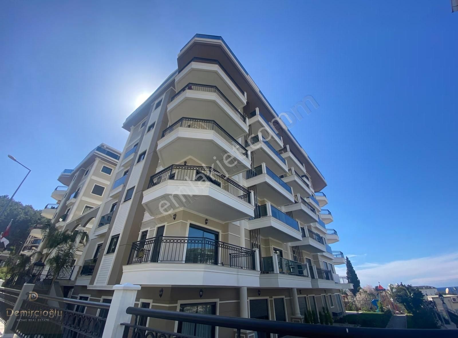 Alanya Kargıcakta Rezidans Konseptinde Manzaralı Kiralık 2+1 - Görsel 19