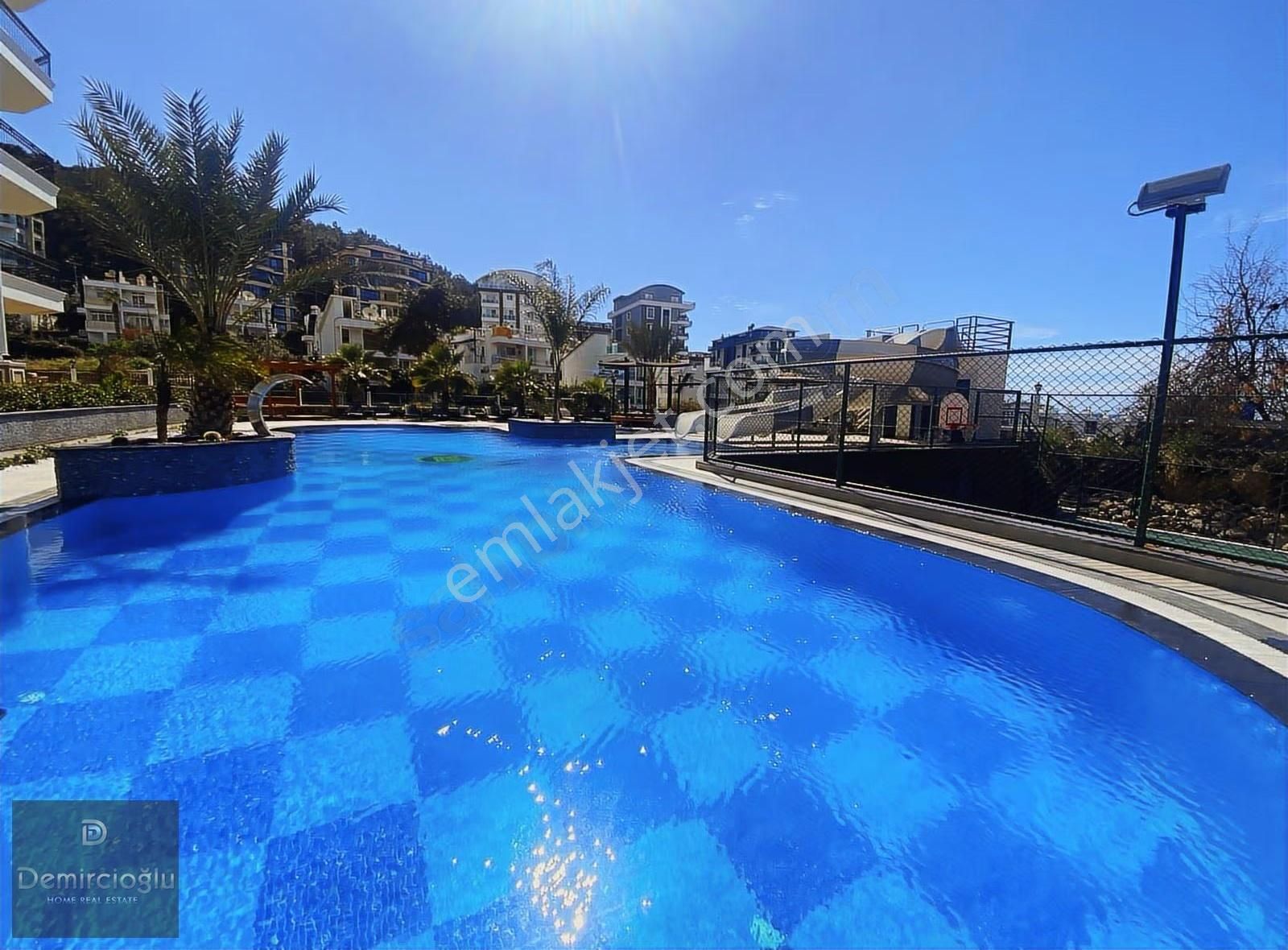 Alanya Kargıcakta Rezidans Konseptinde Manzaralı Kiralık 2+1 - Görsel 21