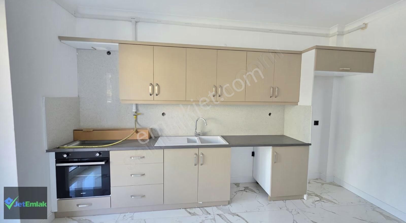 ✅ Gömeç Kemalpaşada 150 M2 2+1 Ayrı Mutfak - Görsel 24