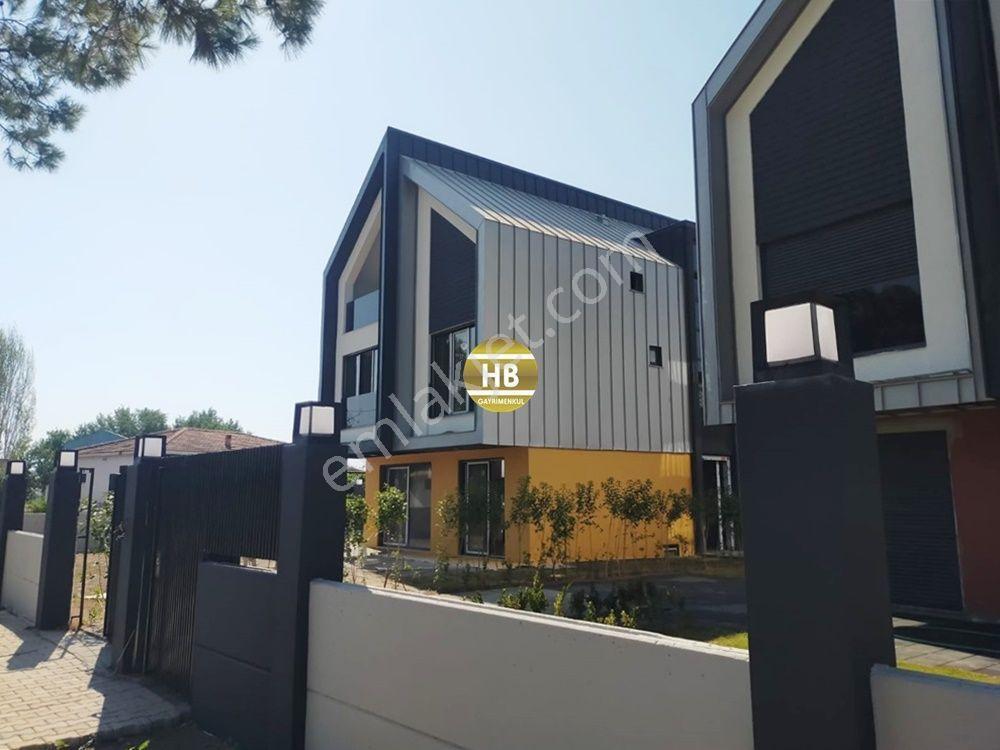 Hb'den 5+1 Satılık Villa, 385 M², Bahçeli, Tam Müstakil Tripleks - Görsel 14