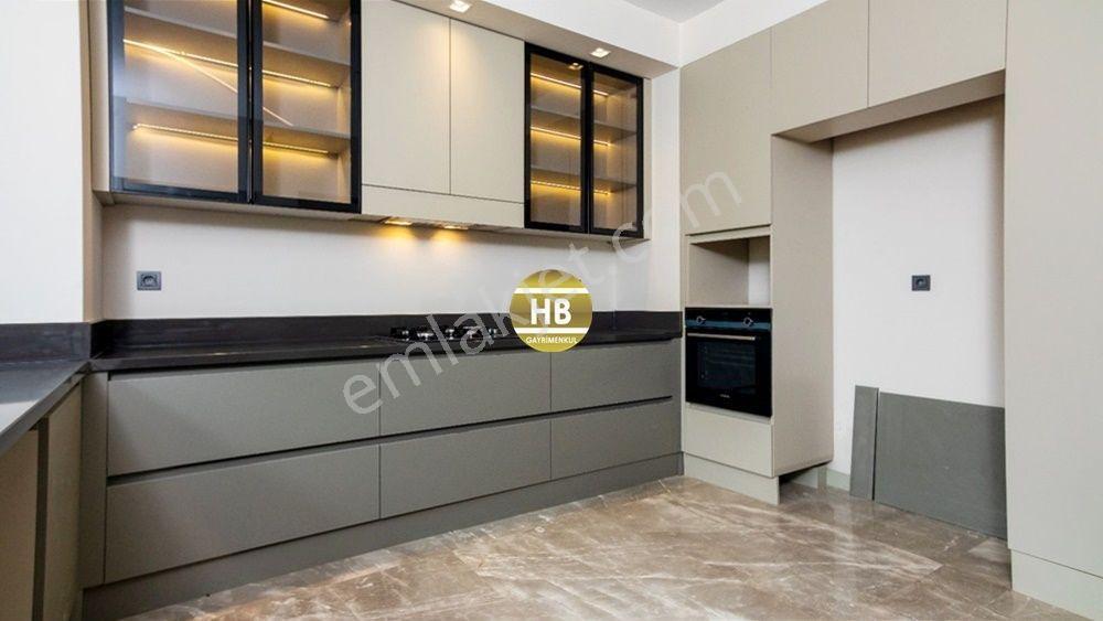 Hb'den 5+1 Satılık Villa, 385 M², Bahçeli, Tam Müstakil Tripleks - Görsel 32
