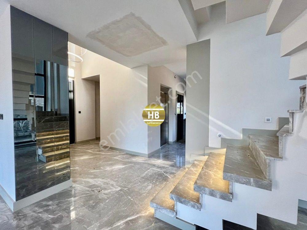 Hb'den 5+1 Satılık Villa, 385 M², Bahçeli, Tam Müstakil Tripleks - Görsel 29