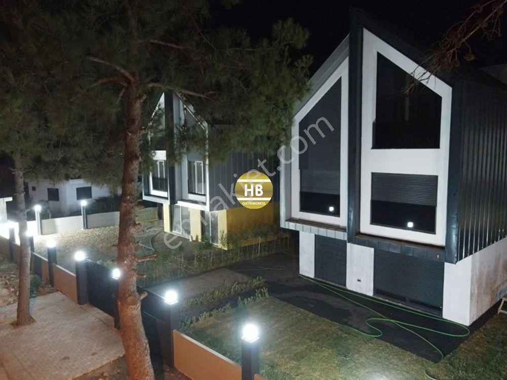 Hb'den 5+1 Satılık Villa, 385 M², Bahçeli, Tam Müstakil Tripleks - Görsel 17