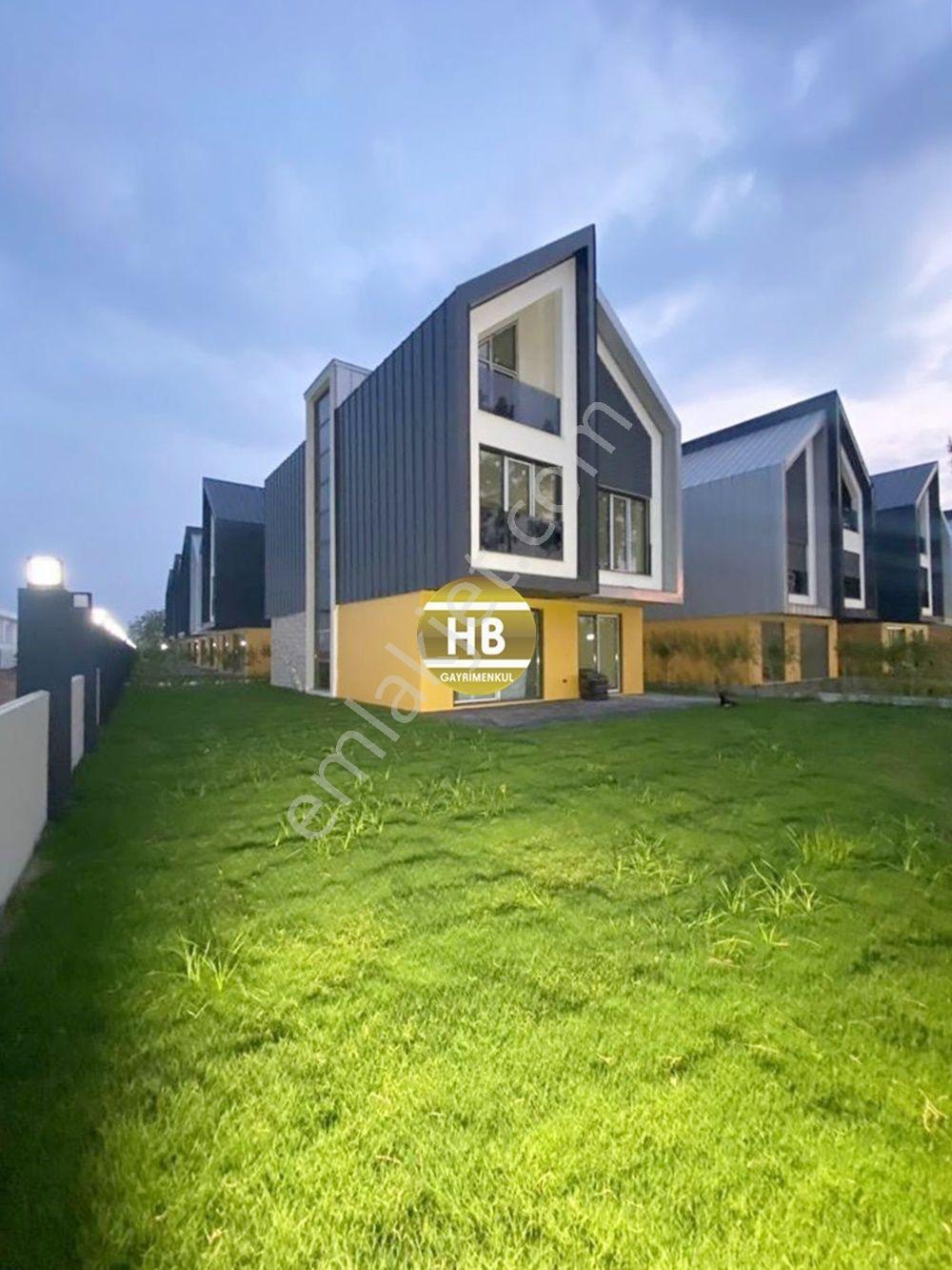 Hb'den 5+1 Satılık Villa, 385 M², Bahçeli, Tam Müstakil Tripleks - Görsel 11