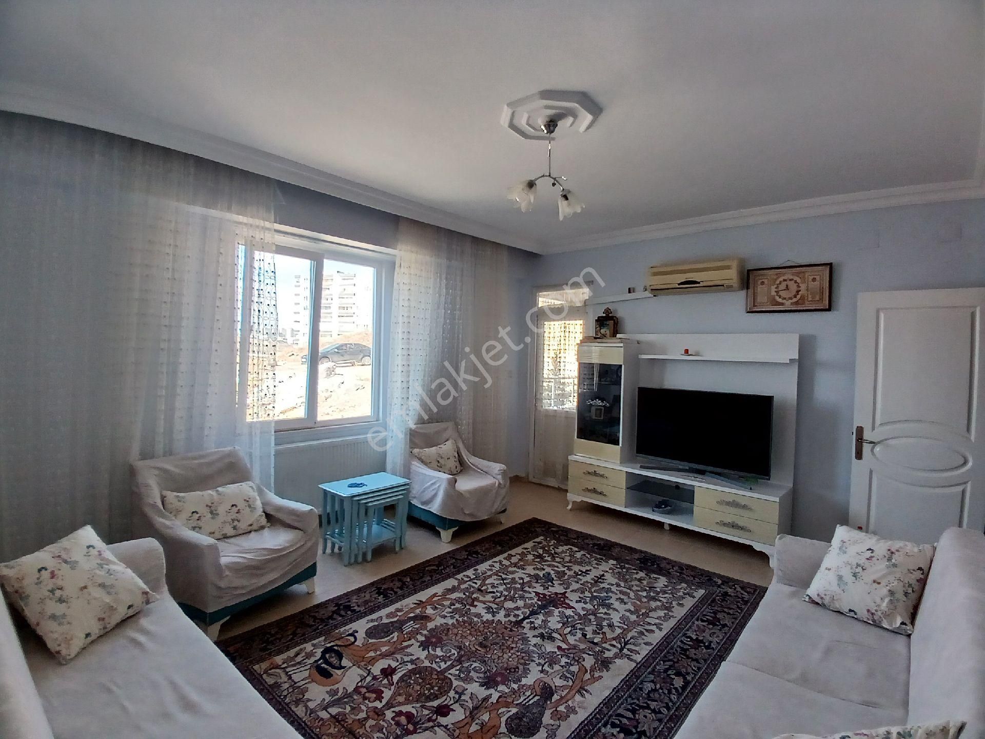 Karaköprü Güzelşehirde Satılık Daire. Dairemiz 3+1 3. Kattır Doğu Güney Ve Batı Cephelıdır - Görsel 13