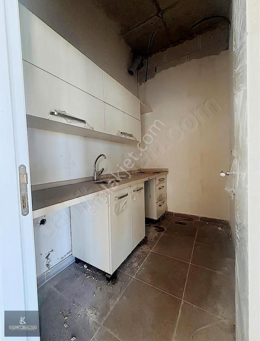 İvedik Osb'nin Kalbinde Cadde Üzeri Yüksek Katta Manzaralı Ofis - Görsel 11