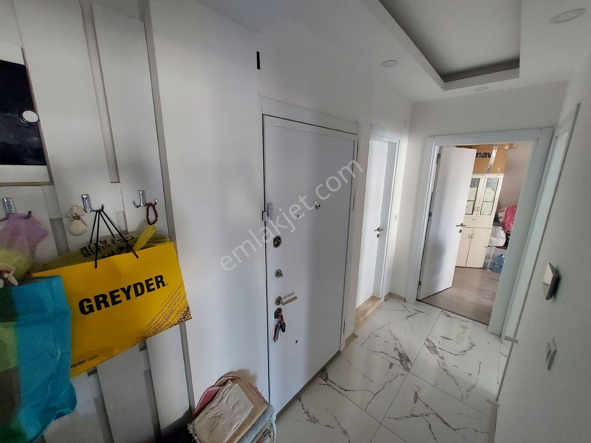 Seferihisar İzmir Cad. Üzerinde Satılık 2+1 Daire !!! - Görsel 11