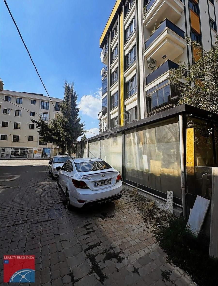 Çekmeköy Çatalmeşe'de 450 M2 Satılık Dükkan-yatırıma Uygun - Görsel 3