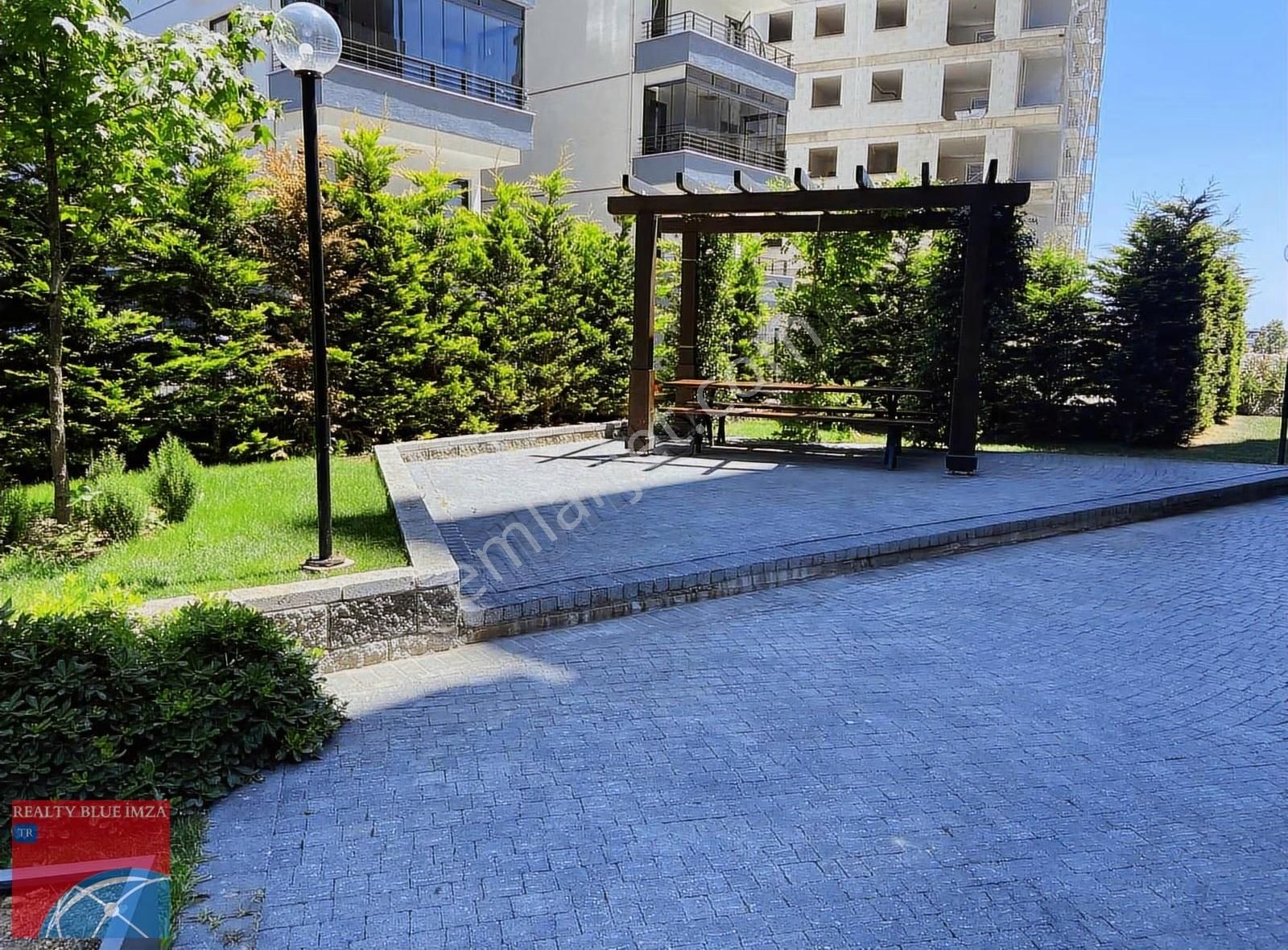 Çekmeköy Taşdelen'de Site İçinde Ormanın Yanıbaşında Fırsat 3+1 - Görsel 6