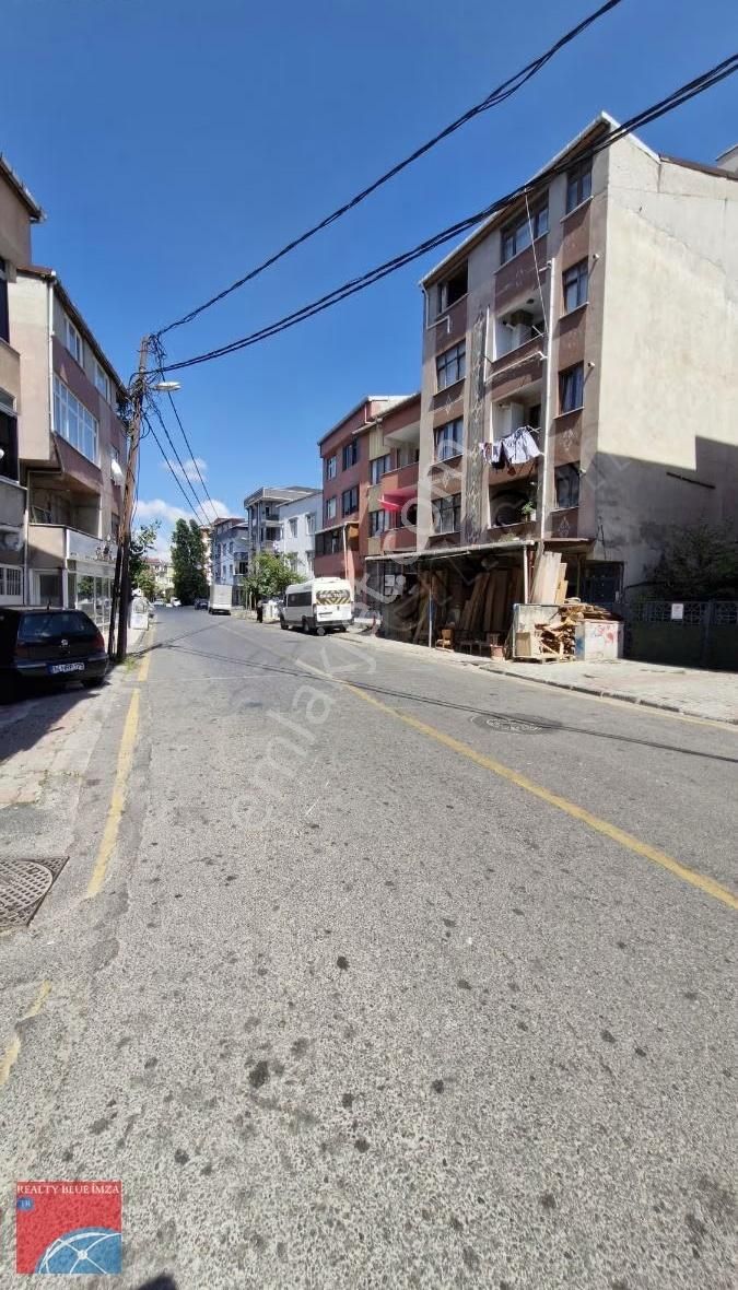 Ümraniye Huzur Mh 25 Yıl Müşterisi Oturmuş Yüksek Cirolu Market - Görsel 4