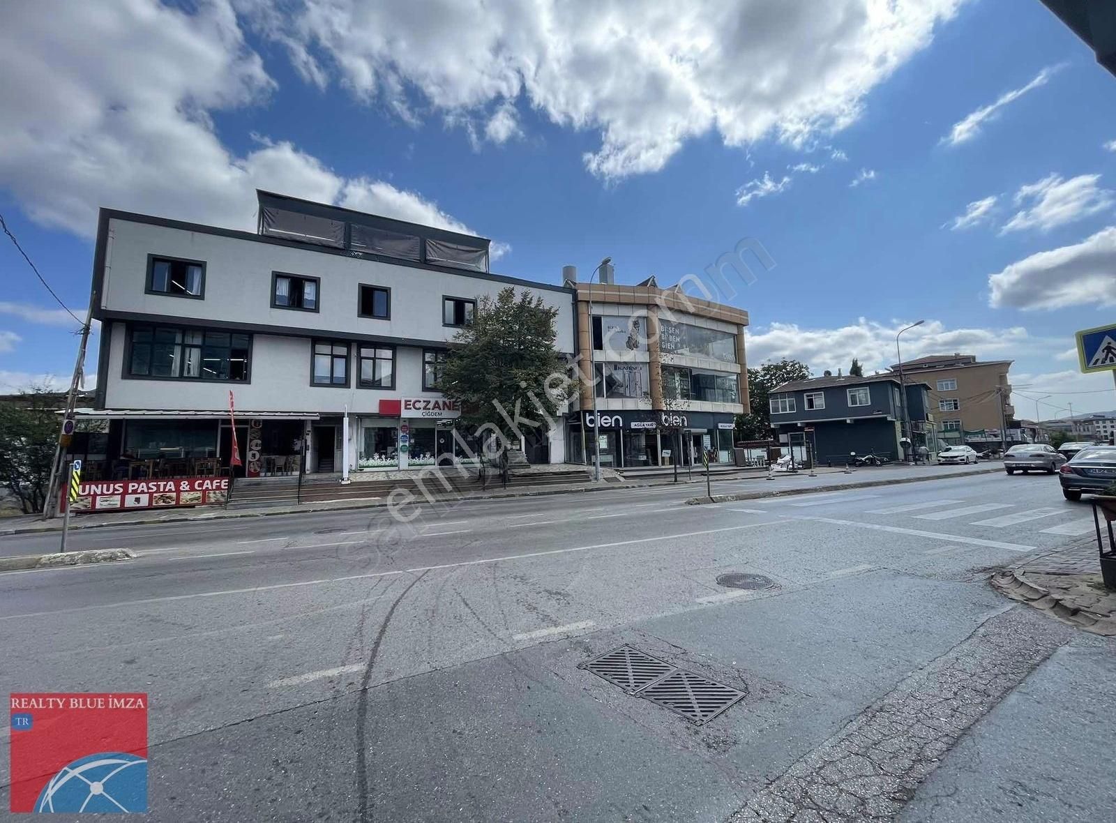 Ümraniye Necip Fazıl Mahallesi'nde Kiralık İş Yeri Merkezi Konum - Görsel 17