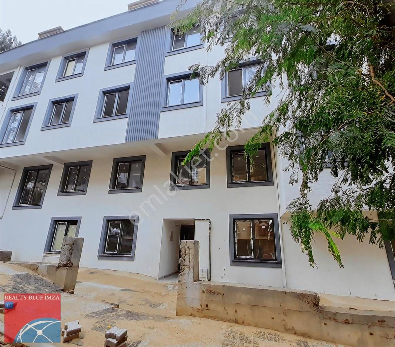 Üsküdar Ferah Mah.satılık 2+1 Daire (balkonlu-arakat) - Görsel 4