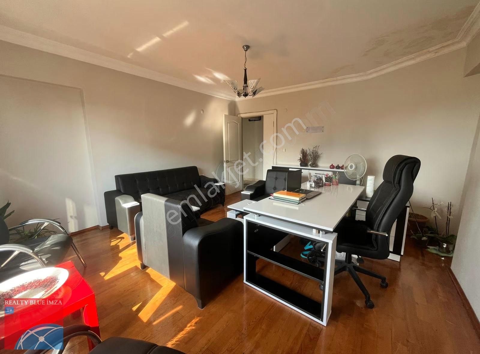 Ümraniye Yeşil Konaklar Sitesi'nde 5+1 Lüks Üst Dubleks Daire - Görsel 12