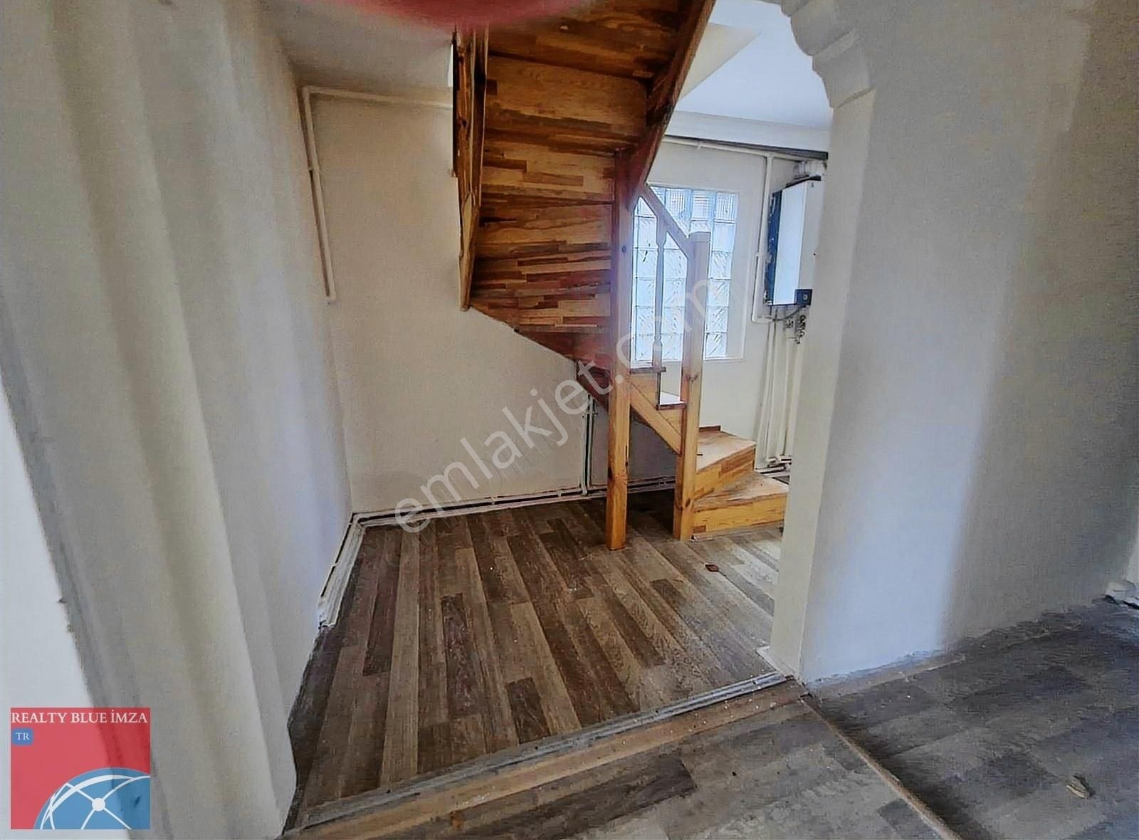 Ümraniye Necip Fazıl Mh.müstakil Bahçeli İki Katlı 125m Arsa Var - Görsel 11