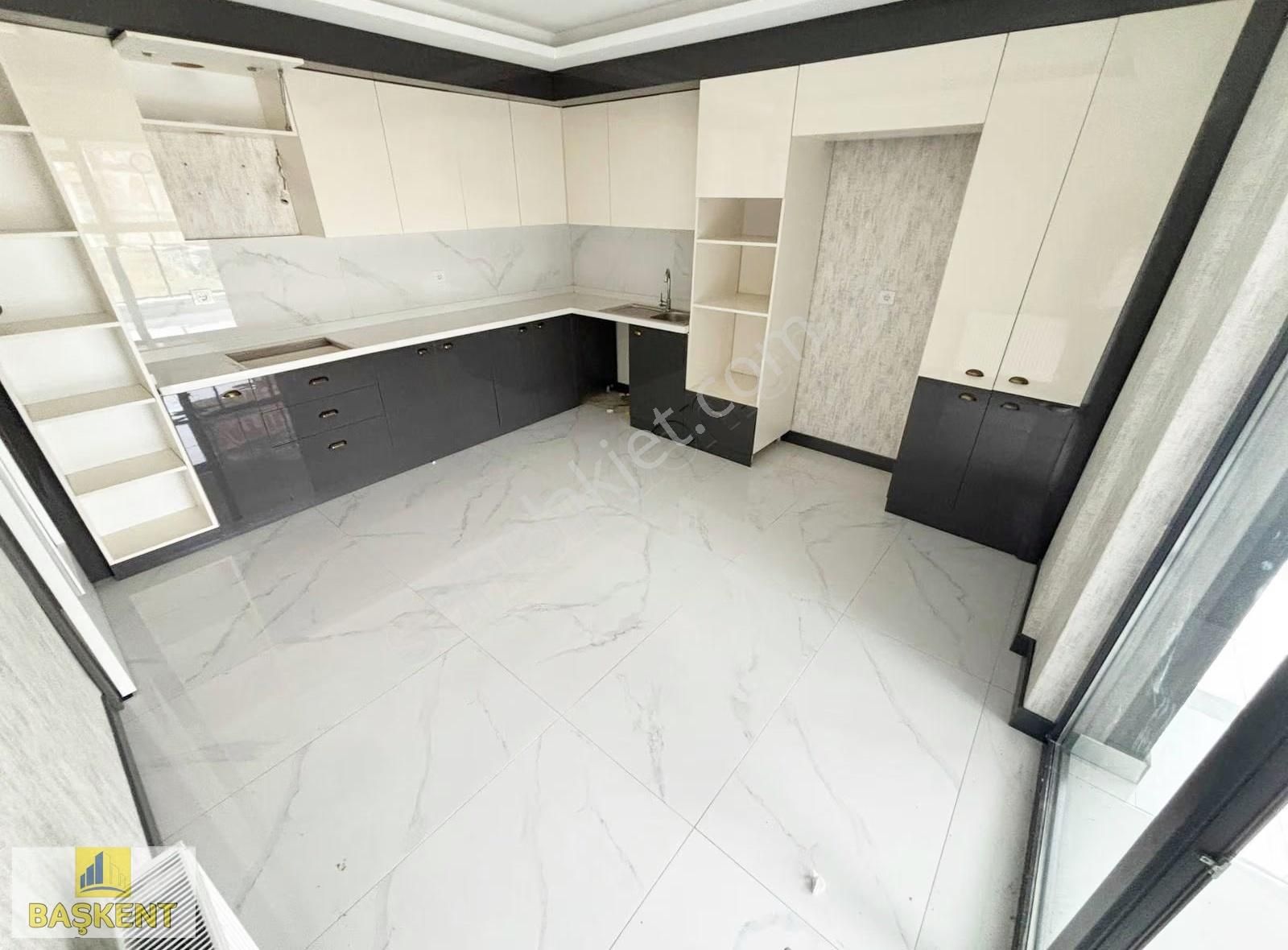 Başkent Gayrimenkul'den Merkezi Konumda Geniş Uygun Fiyatlı 4+1 - Görsel 2