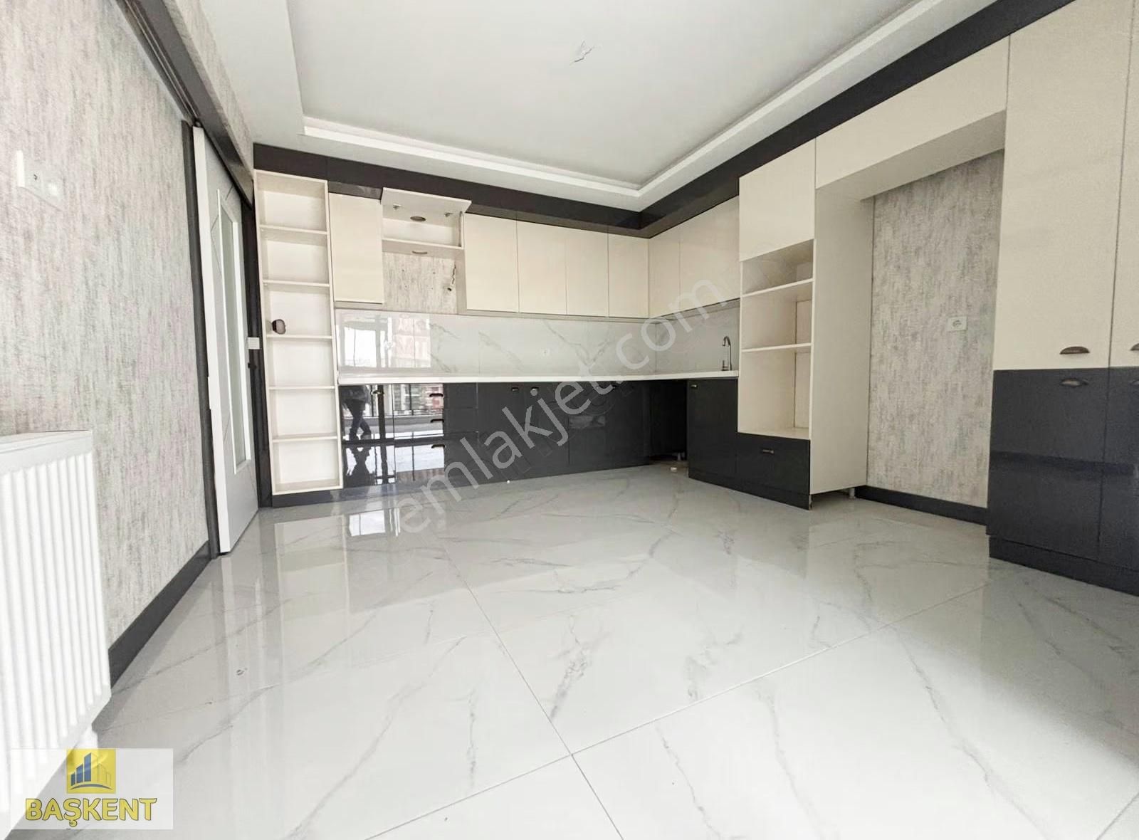 Başkent Gayrimenkul'den Merkezi Konumda Geniş Uygun Fiyatlı 4+1 - Görsel 22