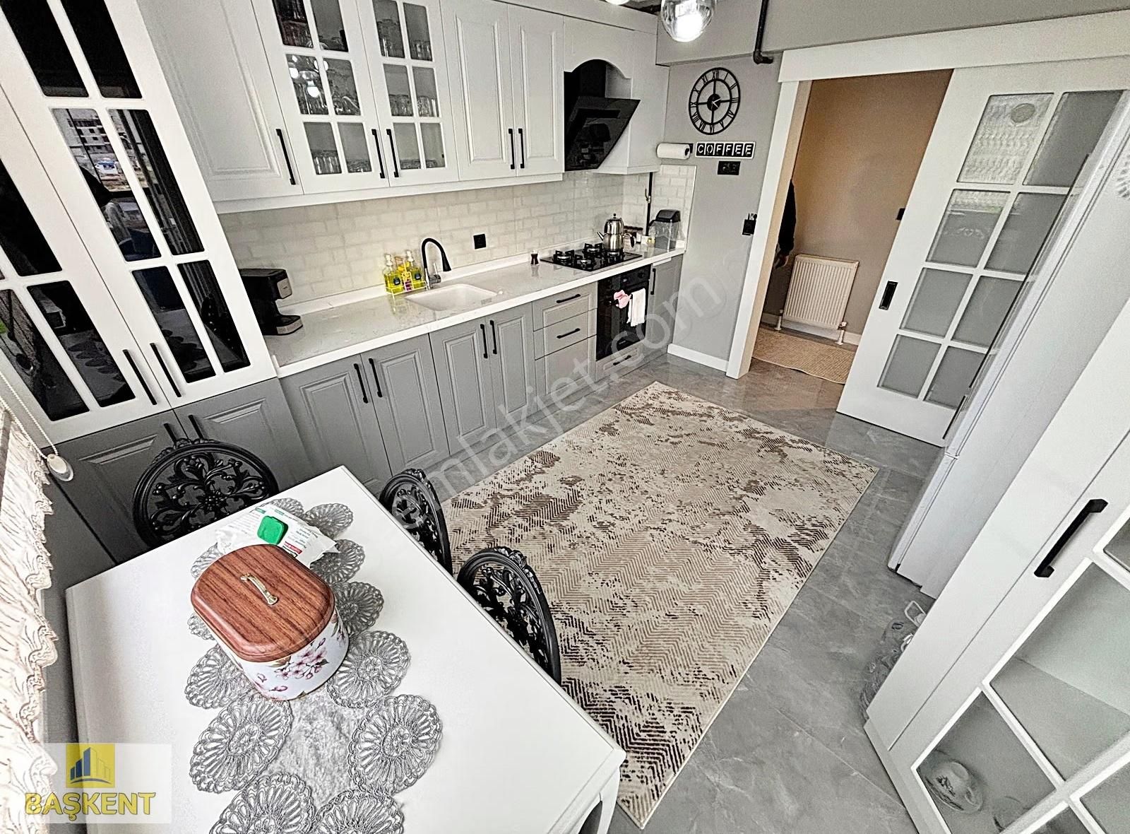 Başkent Gayrimenkul'den Masrafsız Ara Katta Ultra Lüks 3+1 Ev - Görsel 33