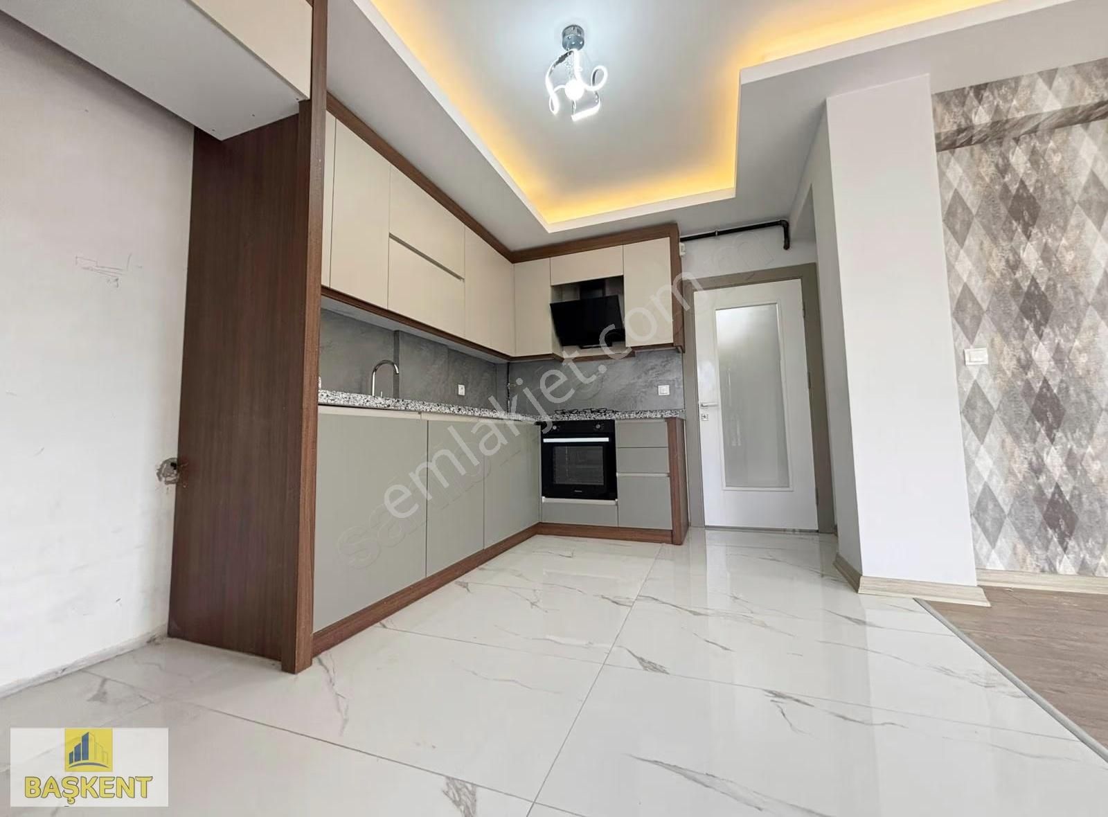 Başkent Gayrimenkul'den Mustafa Kemalin Kalbinde Lüks Yalıpı 2+1 - Görsel 29