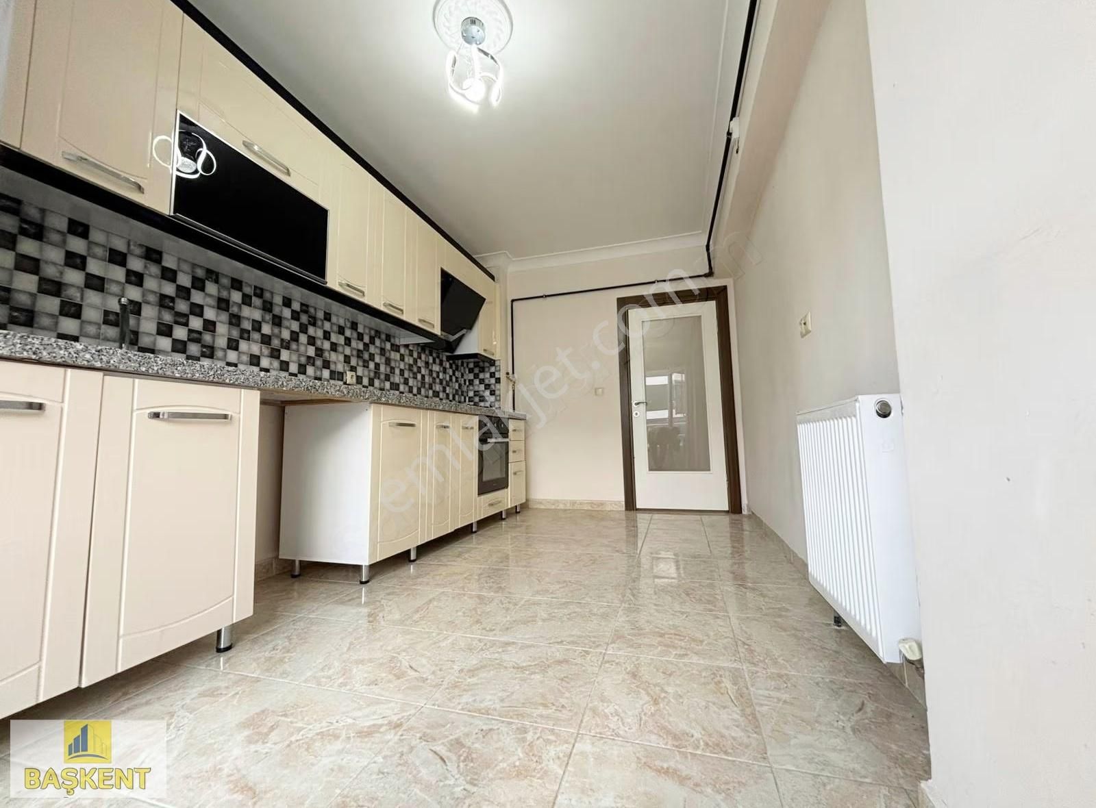 Başkent Gayrimenkulden Bulvar Cepheli Geniş Ulaşımı Rahat 2+1 Ev - Görsel 21