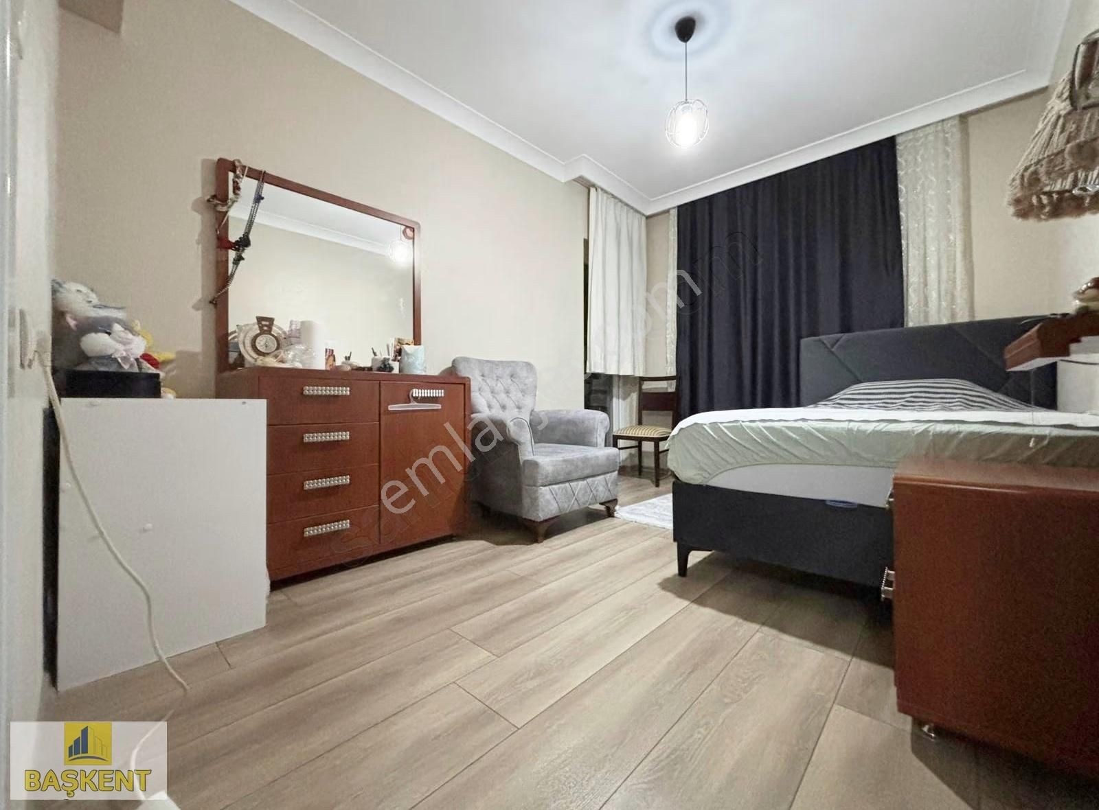 Başkent Gayrimenkul'den Çift Balkonlu Kilerli Köşe Başı 4+1 Ev - Görsel 12