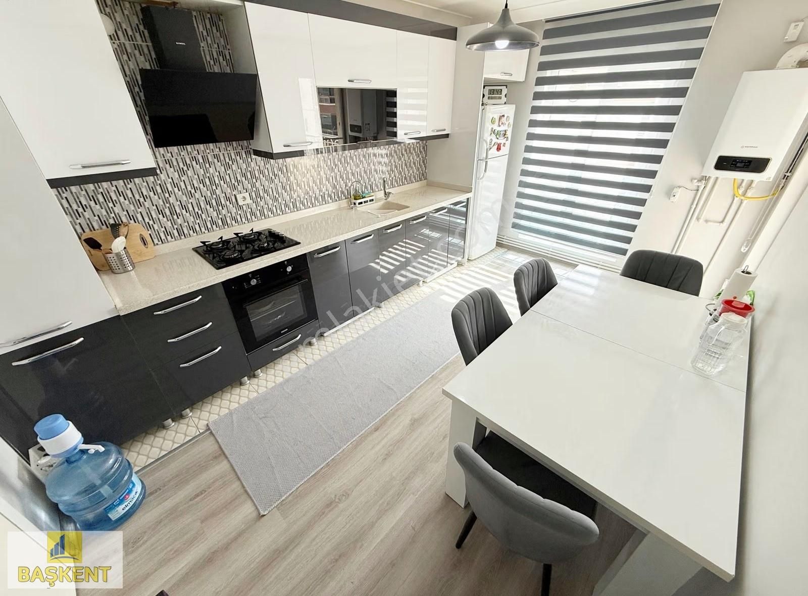 Başkent Gayrimenkul'den Merkez'de Geniş Masrafsız Kullanışlı 3+1 - Görsel 34