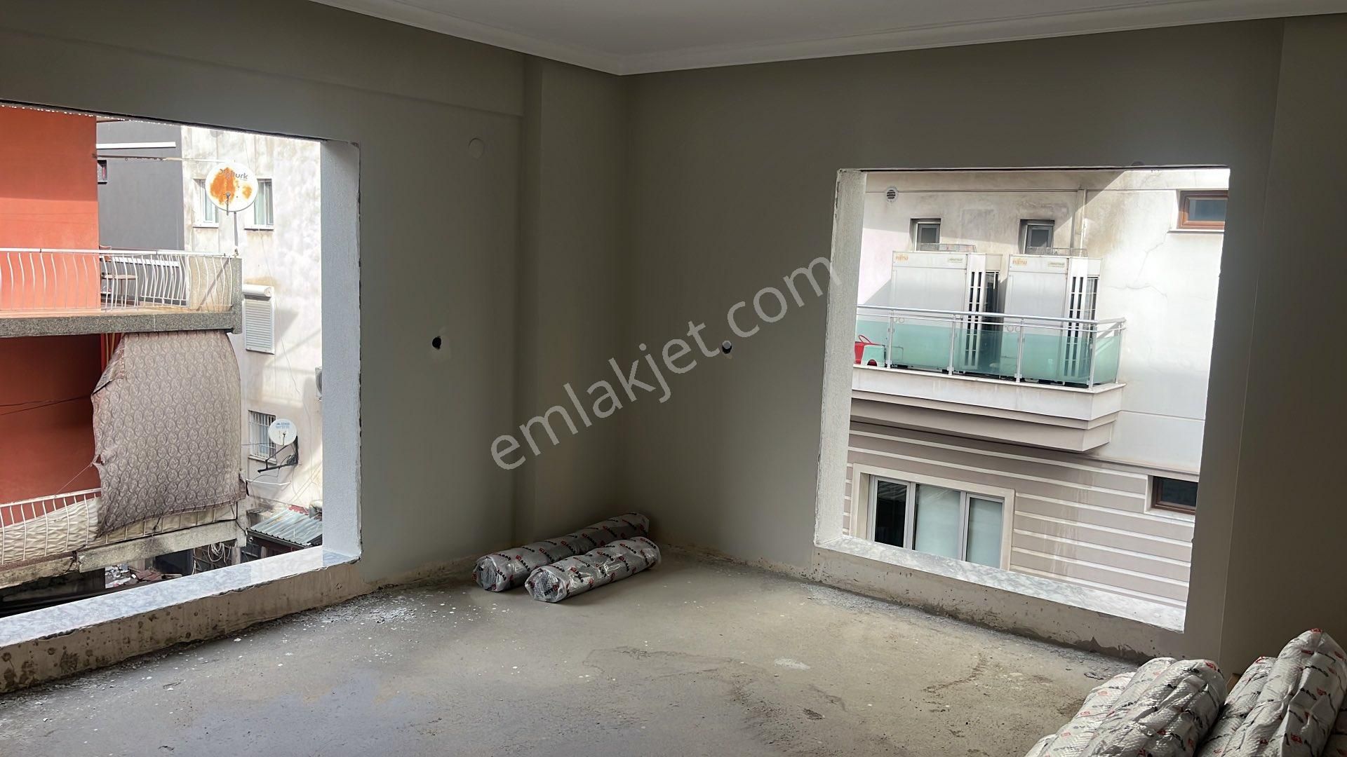 İzmir Karşıyaka 'da Cadde Üzeri Satılık 2+1 Lüks Daire - Görsel 15