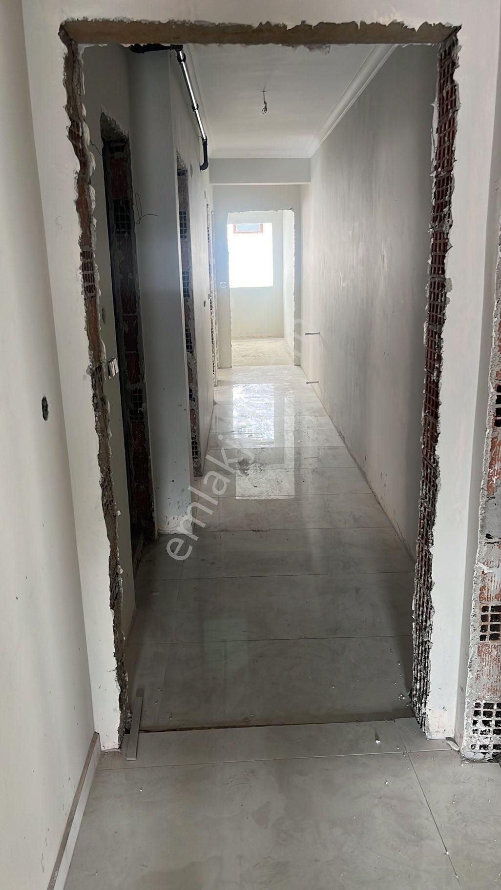 İzmir Karşıyaka 'da Cadde Üzeri Satılık 2+1 Lüks Daire - Görsel 21