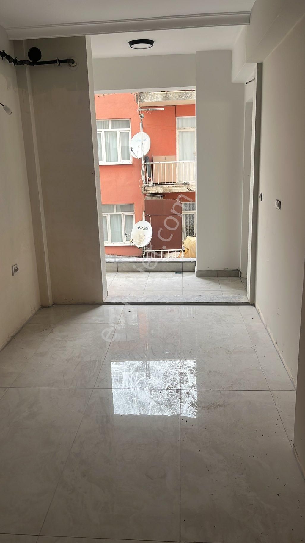 İzmir Karşıyaka 'da Cadde Üzeri Satılık 2+1 Lüks Daire - Görsel 17