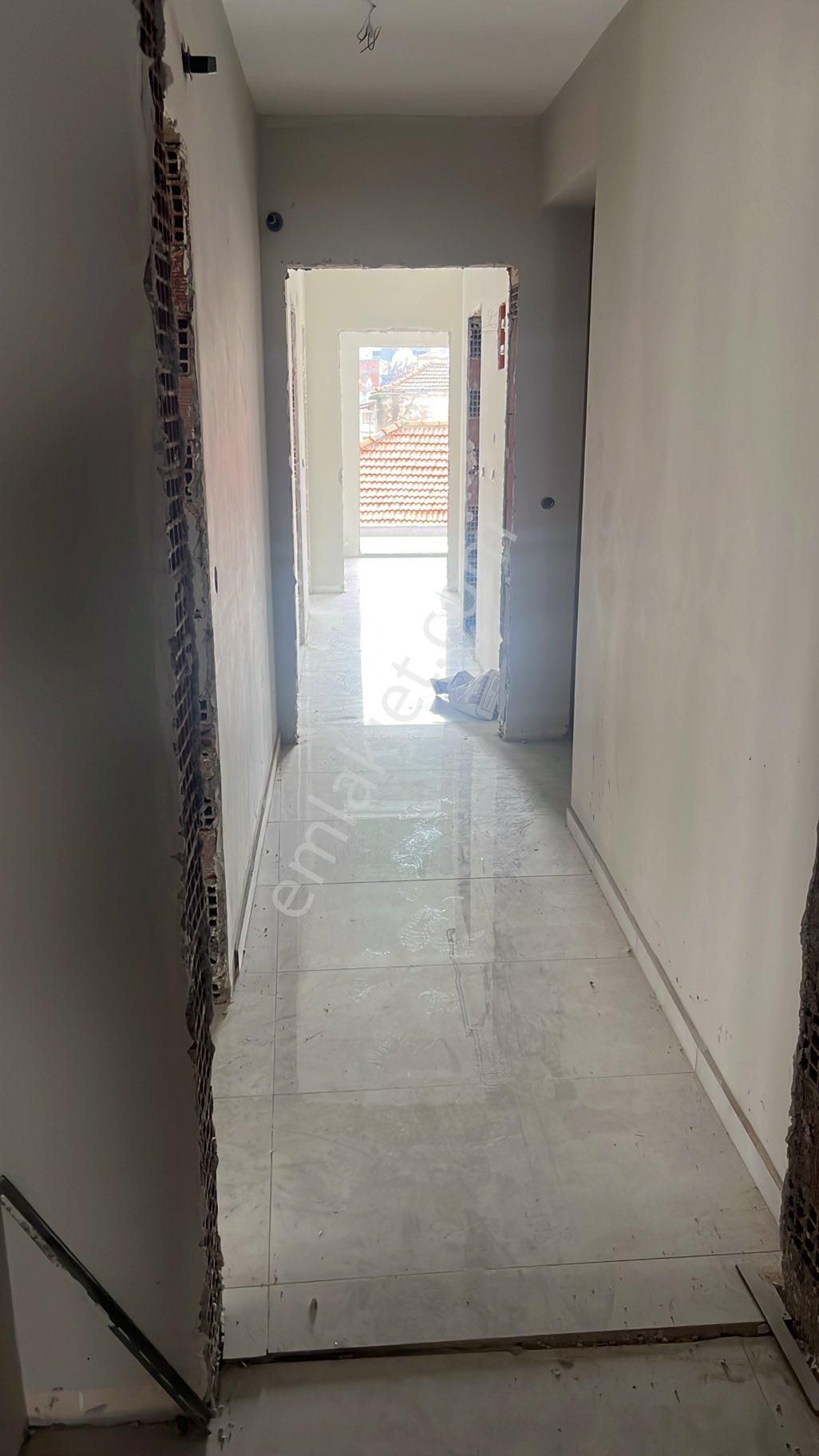 İzmir Karşıyaka 'da Cadde Üzeri Satılık 2+1 Lüks Daire - Görsel 22