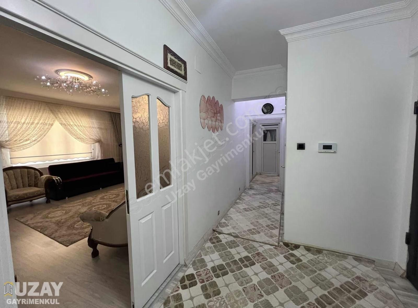 Güneykentte 120 Mt2 Ferah Geniş Bakımlı Fırsat 2+1 Daire - Görsel 4