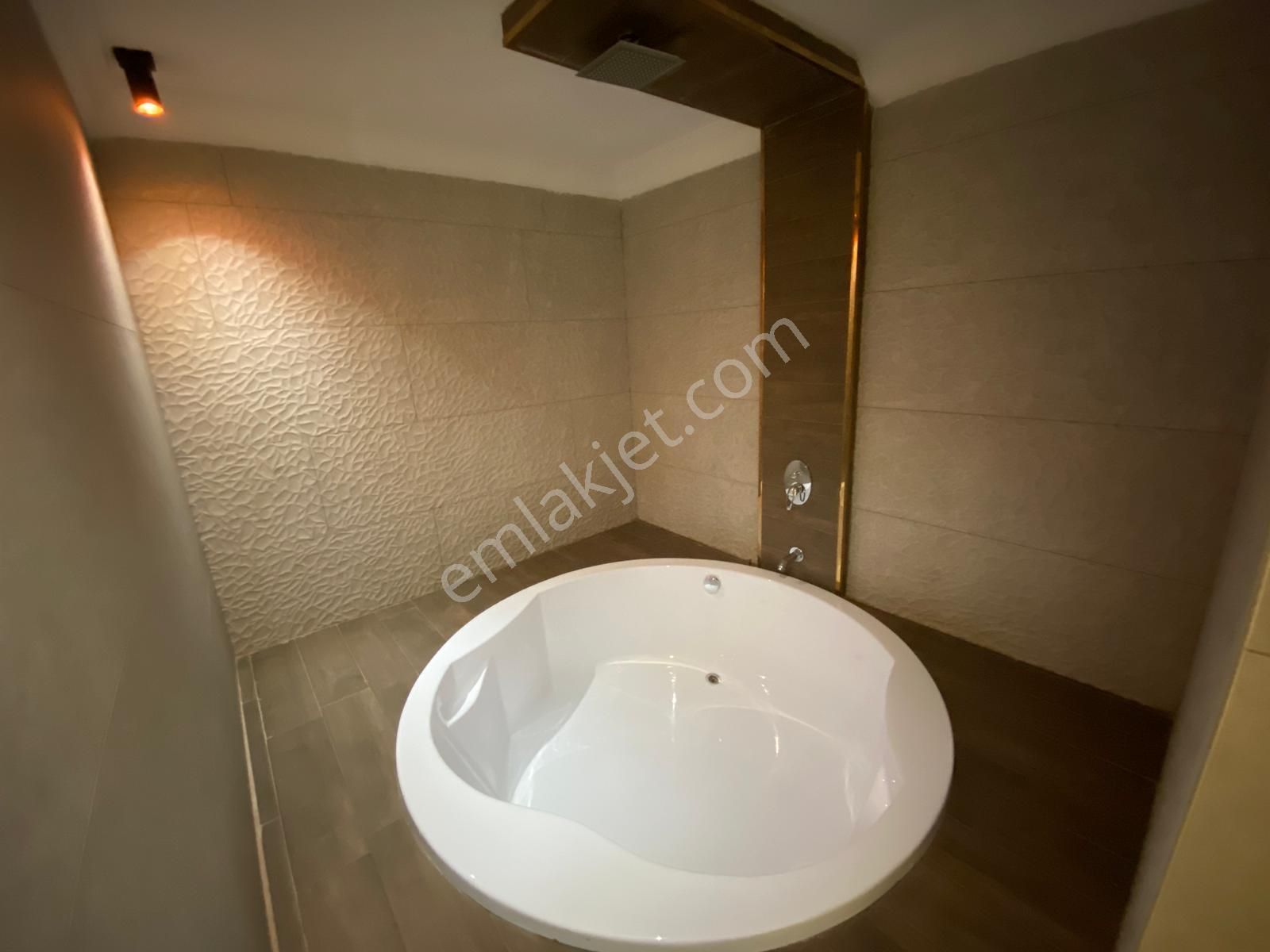 Çankaya Esat Lüks Küvetli Daireler 7/24 Resepsiyon Wifi + 165" Tv + Küvet - Görsel 4