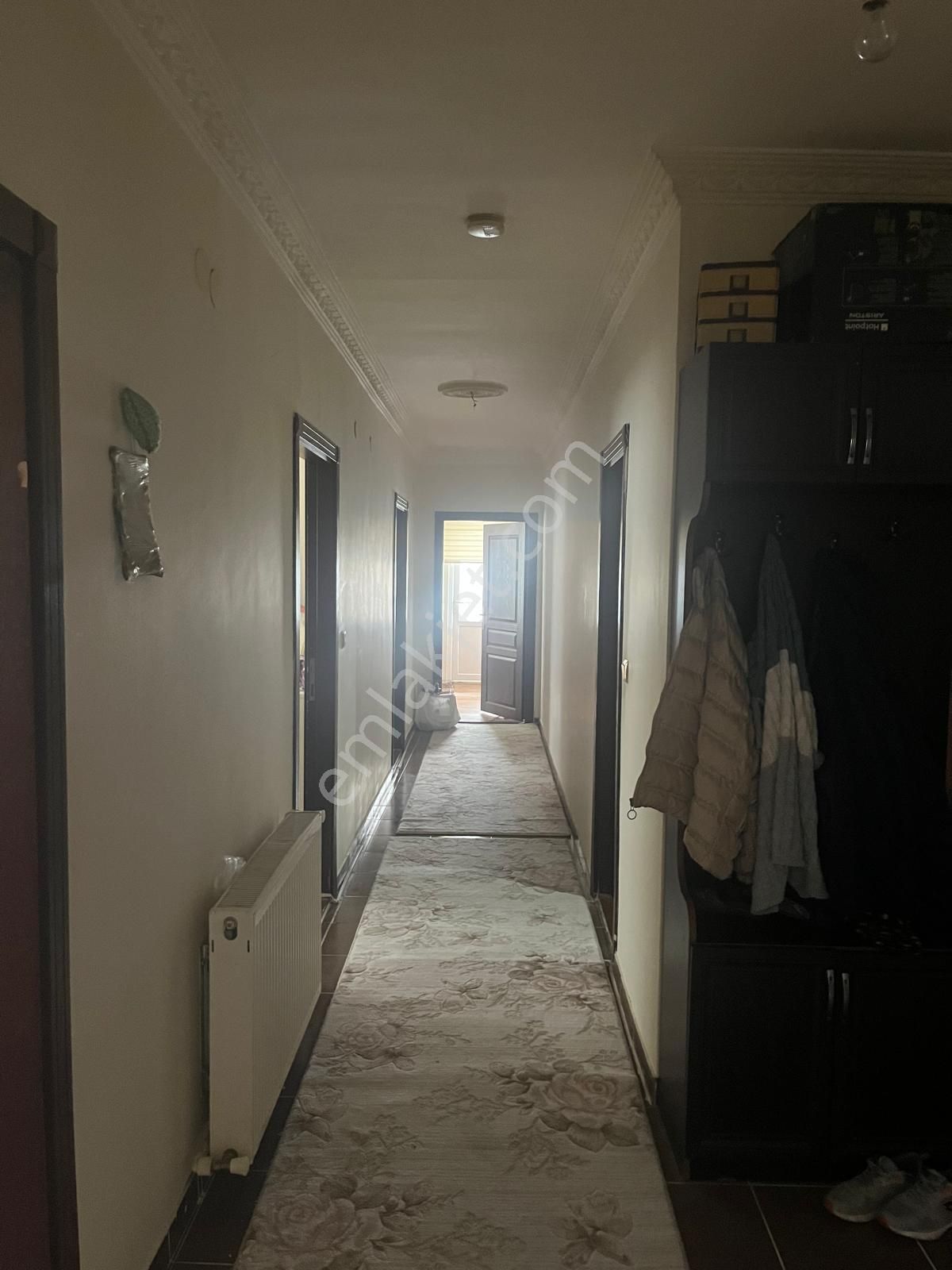 Piyade Mahallesinde 3. Kat 3+1 İskanlı, Çift Balkonlu, Masrafsız Daire – Ulaşıma Ve Okula Yakın! - Görsel 2