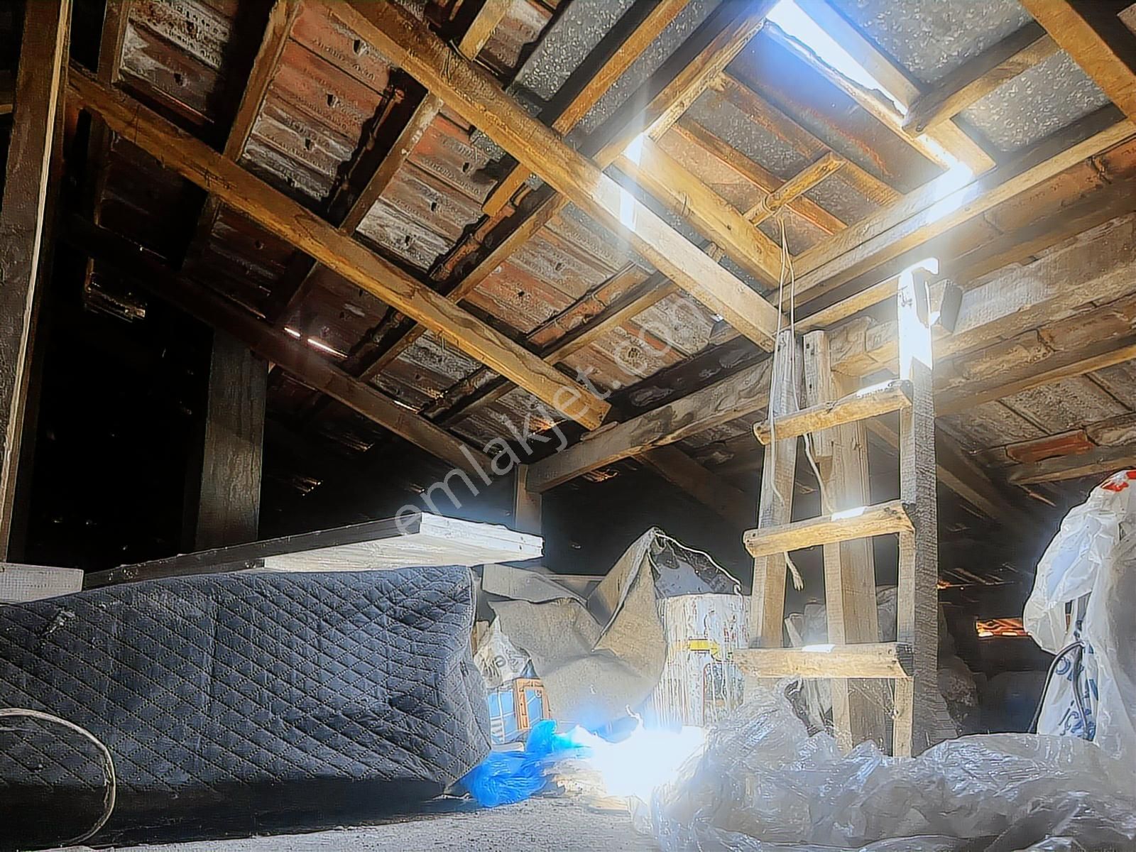 Jasse'den Buca Merkezi Konumda Çift Cephe 3+1 Satılık Daire - Görsel 27