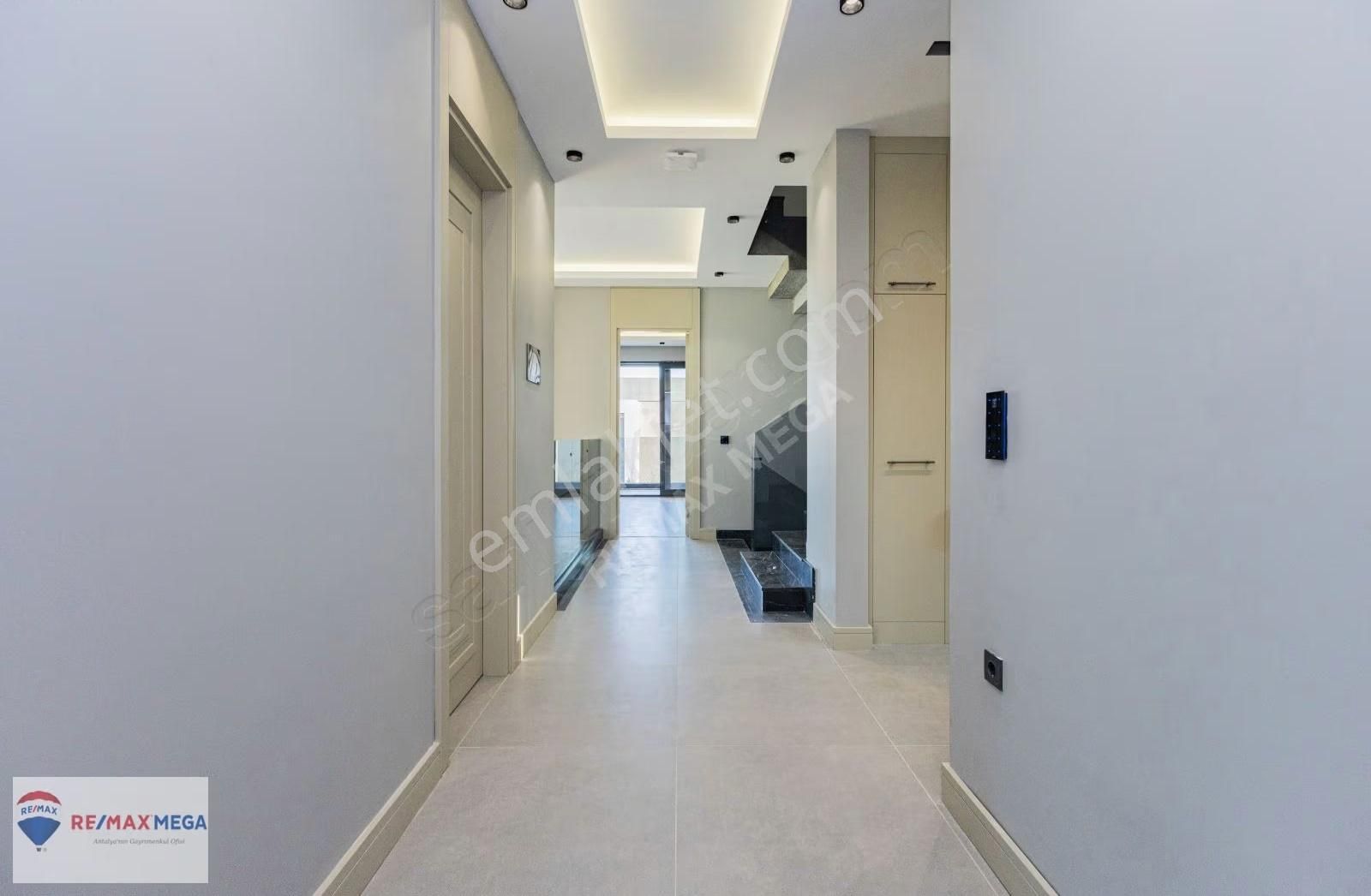 Altınkale'de Net 542 M² 5+1 Ultralüks Modern Villa - Görsel 13