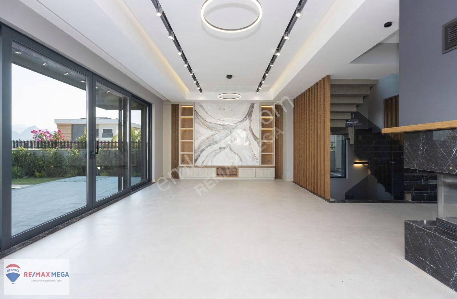 Altınkale'de Net 542 M² 5+1 Ultralüks Modern Villa - Görsel 24