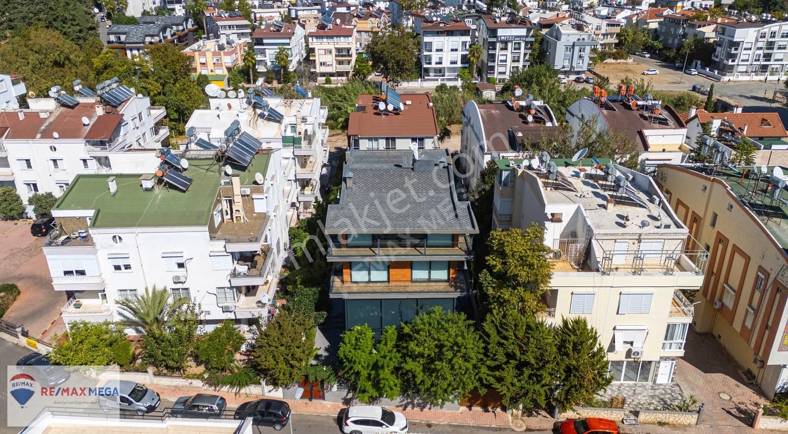 Konyaaltı'nda Denize 400 M Mesafede Müstakil Villa Deniz Görür - Görsel 10