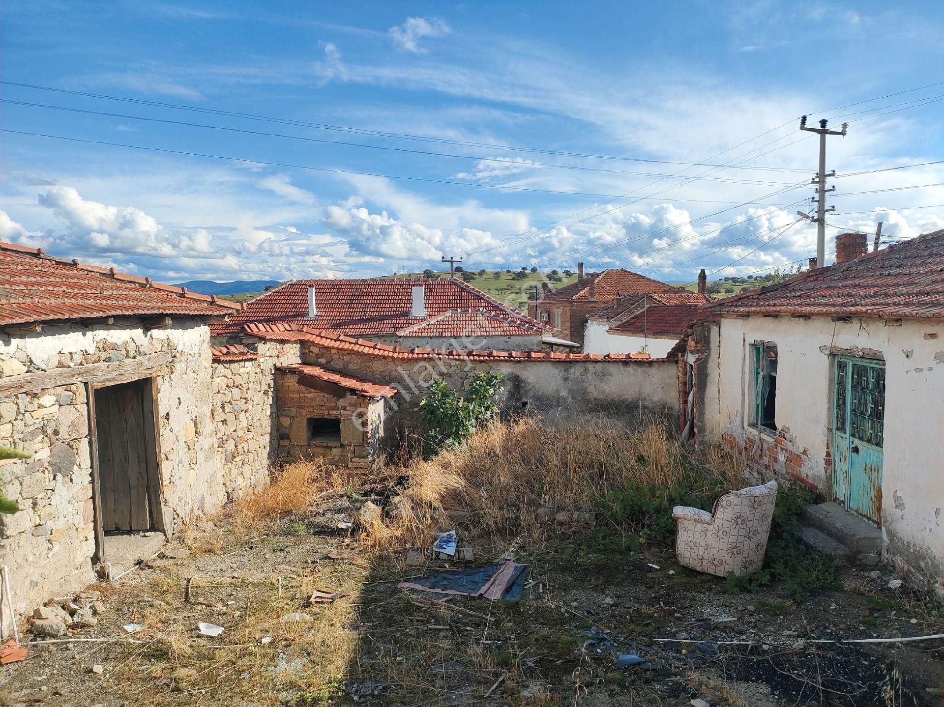 Bergama Ahmetbeyler Mahallesinde Satılık Köy Evi - Görsel 11