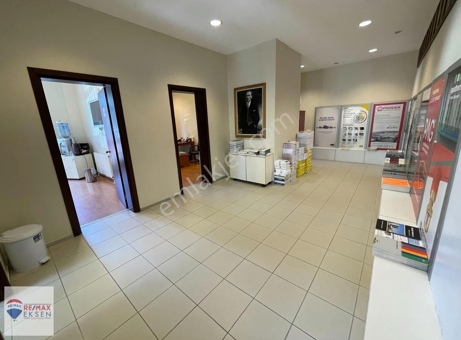 Kozyatağı Stfa Bloklarında Çok Merkezi Giriş Katı 200 M2 Ofis - Görsel 16