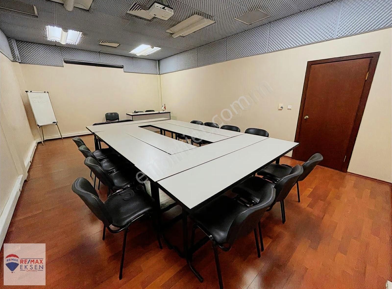 Kozyatağı Stfa Bloklarında Çok Merkezi Giriş Katı 200 M2 Ofis - Görsel 7