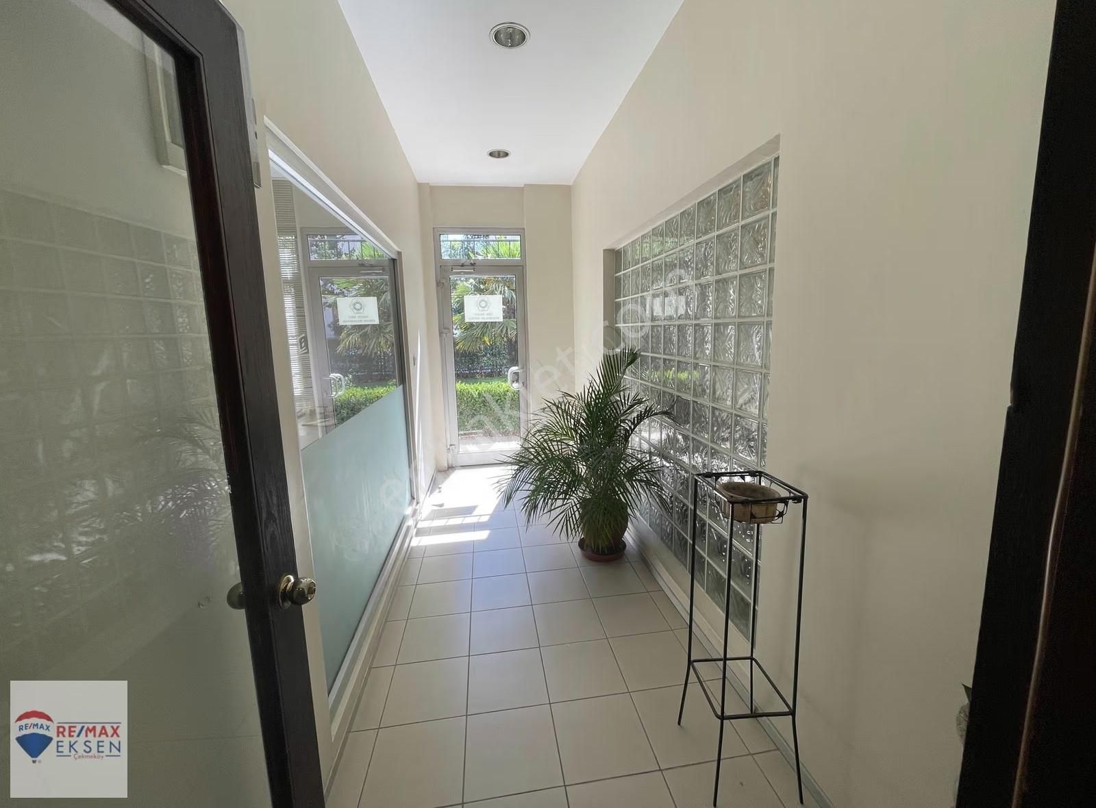 Kozyatağı Stfa Bloklarında Çok Merkezi Giriş Katı 200 M2 Ofis - Görsel 18