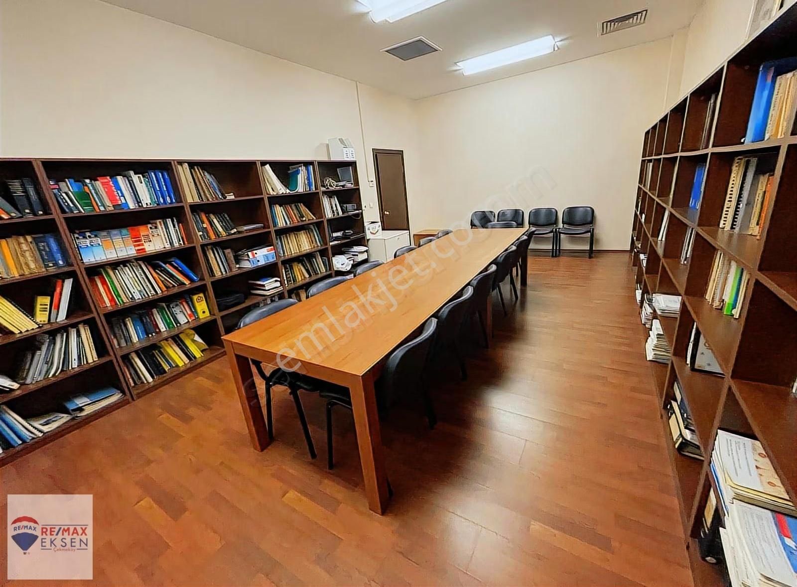 Kozyatağı Stfa Bloklarında Çok Merkezi Giriş Katı 200 M2 Ofis - Görsel 10