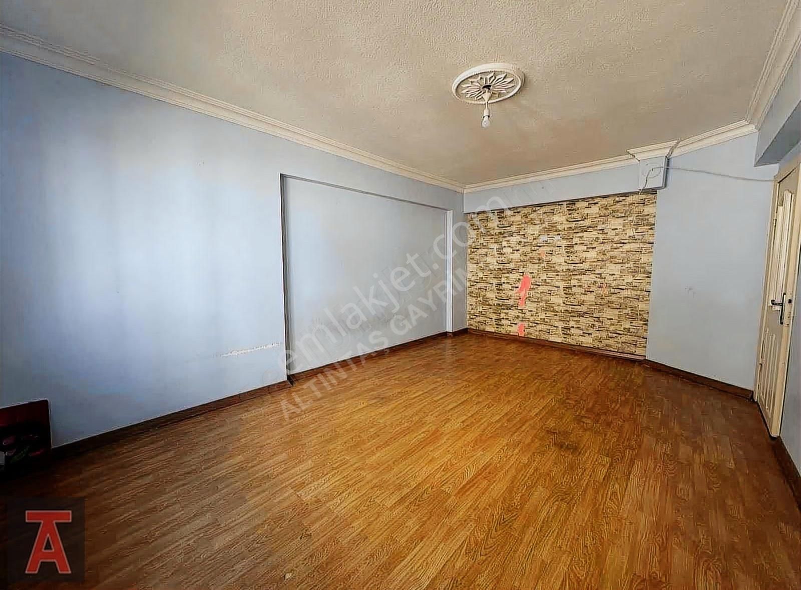 Piyade Mah'de Stasyon Caddesi Yakını Yüksek Giriş Daire - Görsel 3