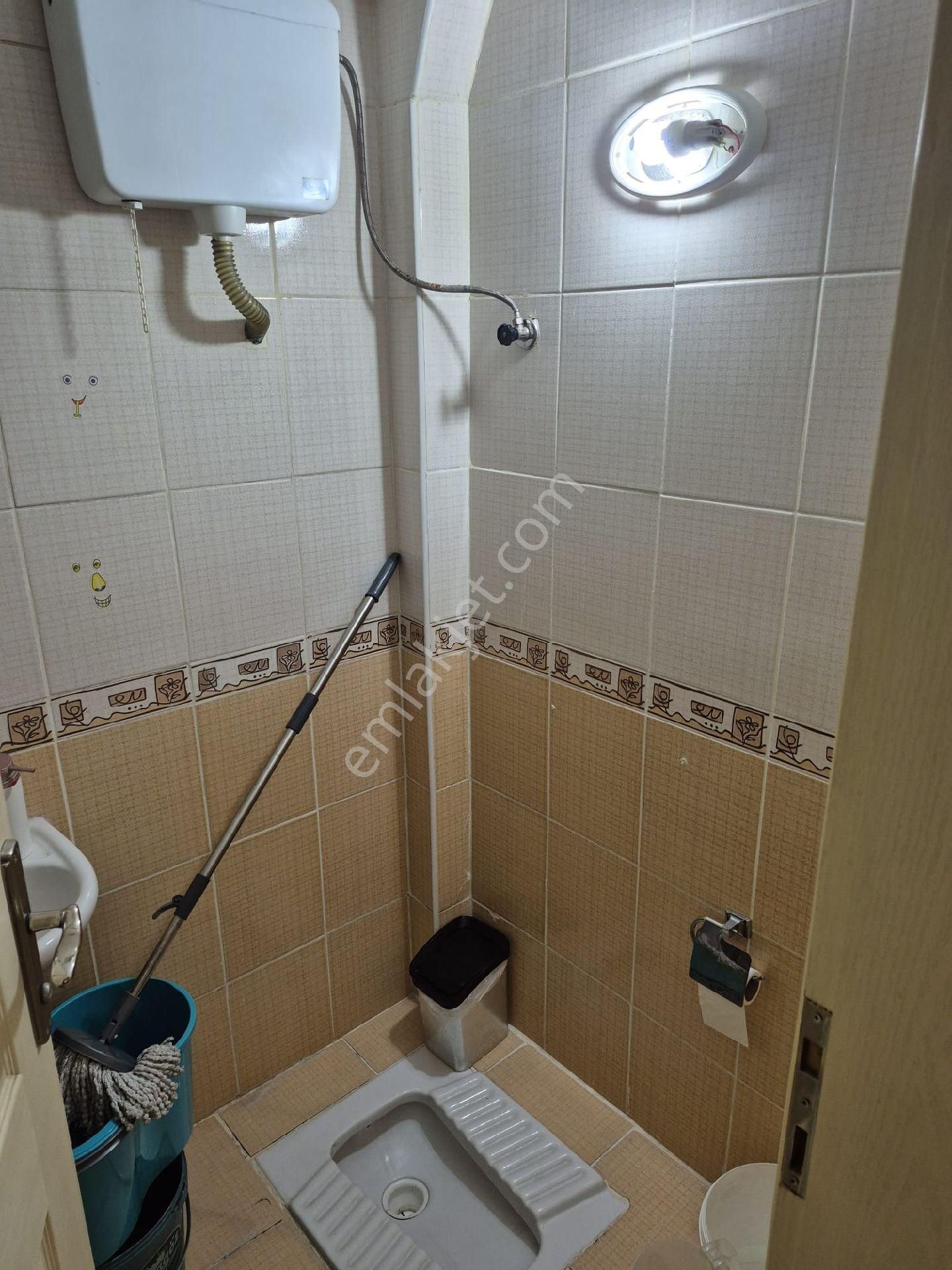 Cumhuriyet Mahallesinde 105 Evlerde Ataparka Yakın Arakat Daire Satılık - Görsel 11