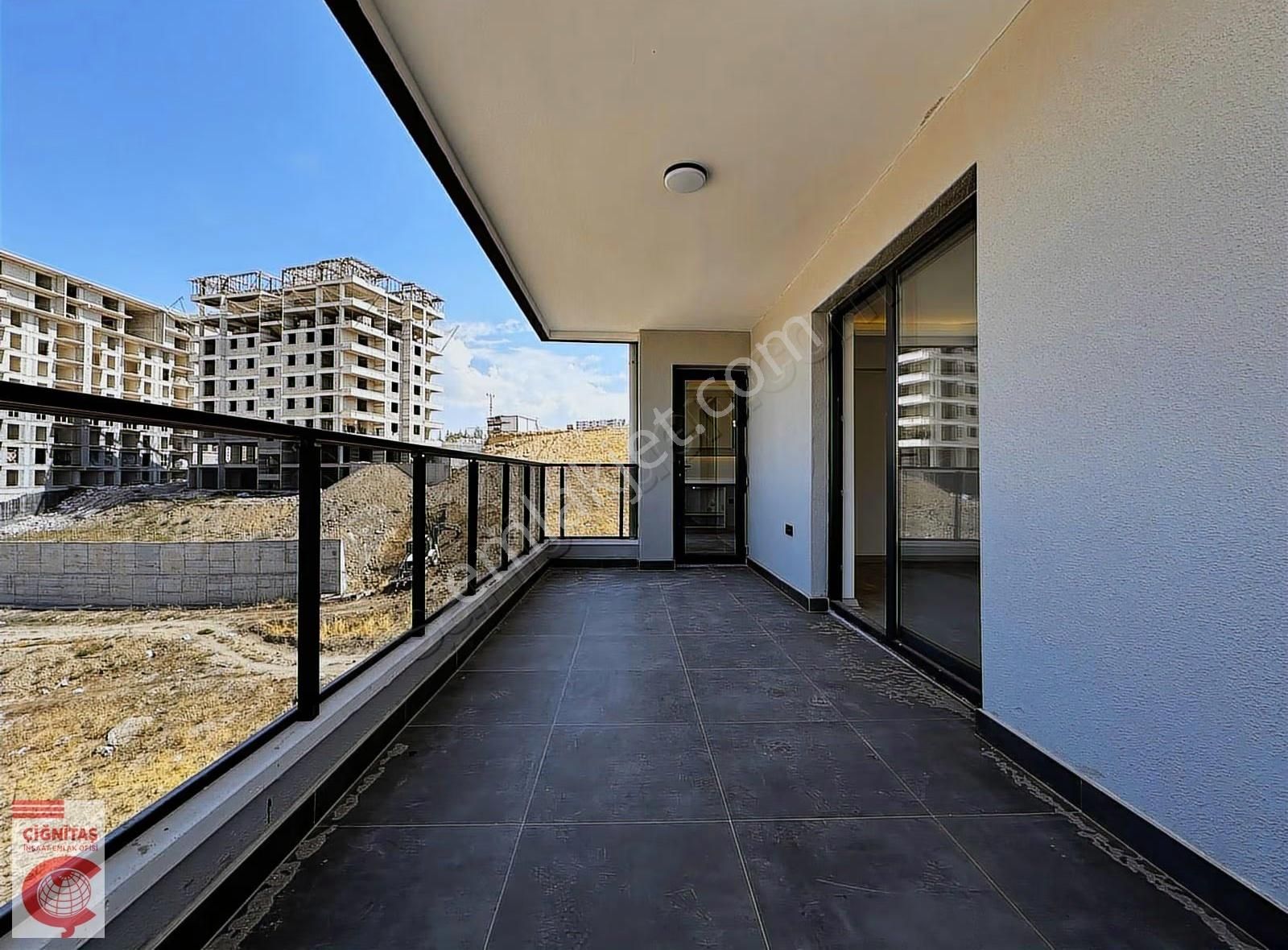 Çiğnitaş Emlak'tan Lüx Modern Sitede Acil Satılık 1+1 Fırsat !!! - Görsel 7