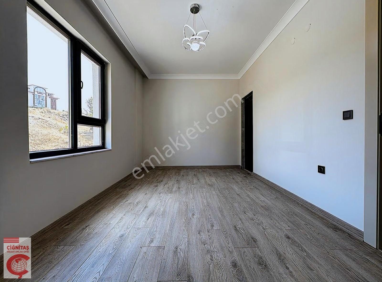 Çiğnitaş Emlak'tan Lüx Modern Sitede Acil Satılık 1+1 Fırsat !!! - Görsel 14