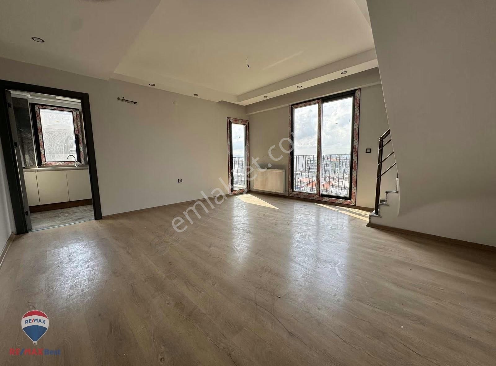 Hakan Büyük"ten Dedebaşı Üniverste Kampüs Karşısı 3+1 Dublex - Görsel 21