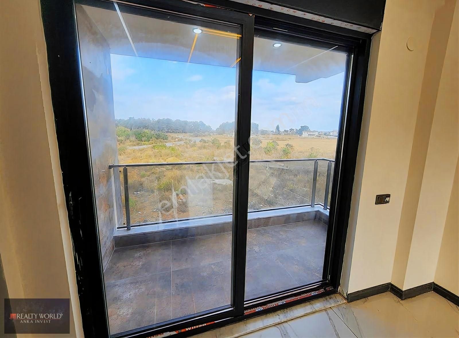 Realty World'den Düzlerçamında 4+1 Lüks Villa - Görsel 21