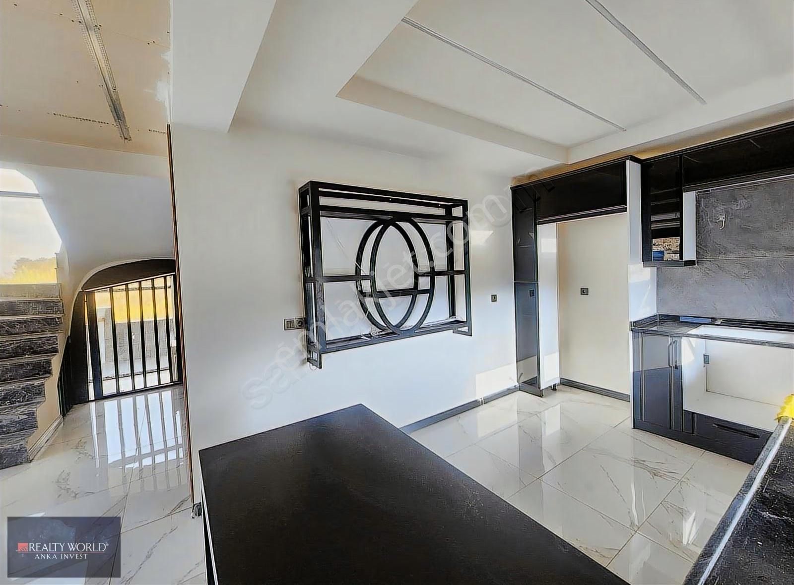 Realty World'den Düzlerçamında 4+1 Lüks Villa - Görsel 14