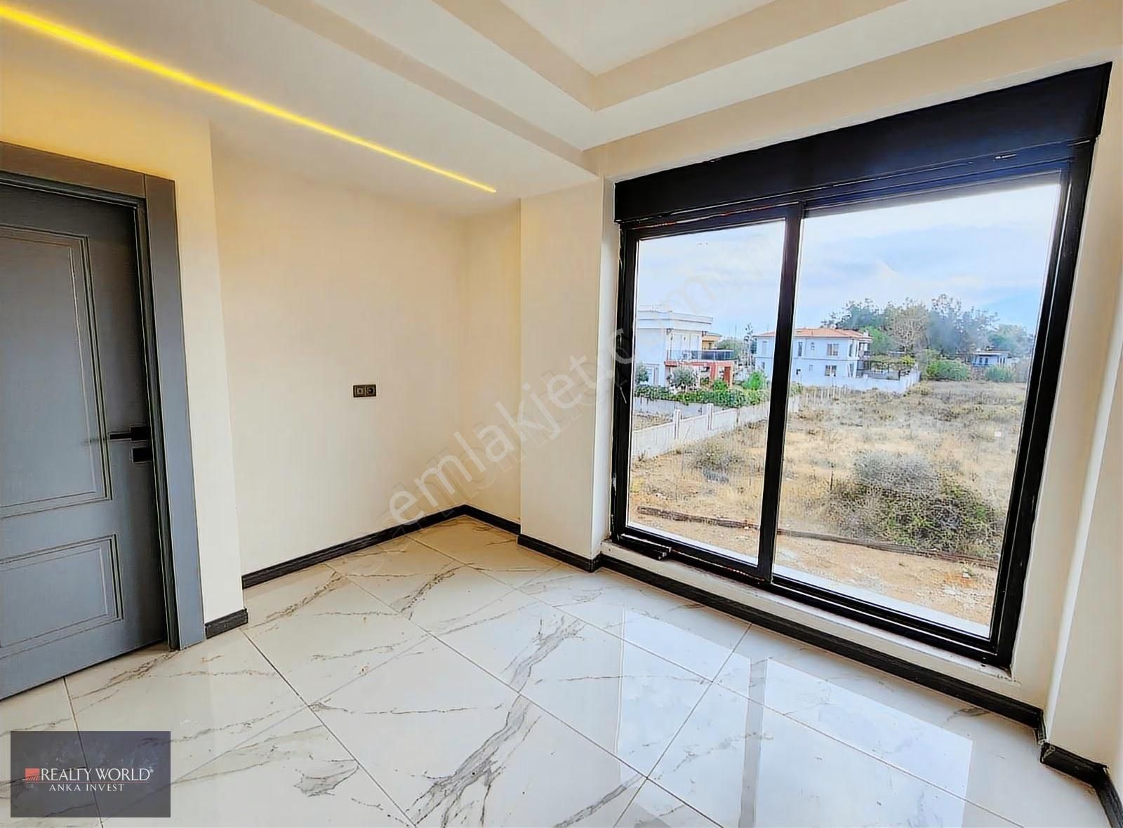 Realty World'den Düzlerçamında 4+1 Lüks Villa - Görsel 18